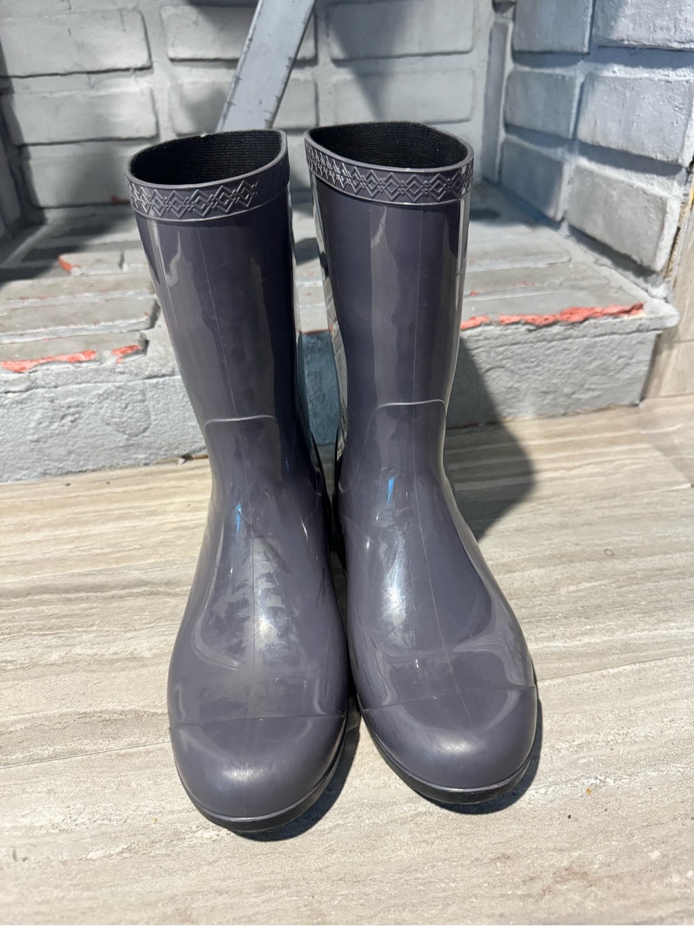 Women’s Ugg Grey Waterproof Rain Boots - Classic Mid-Calf Style
